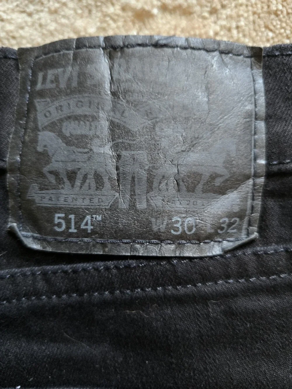 30X32 Black Levi's Men's Slim Straight Jeans